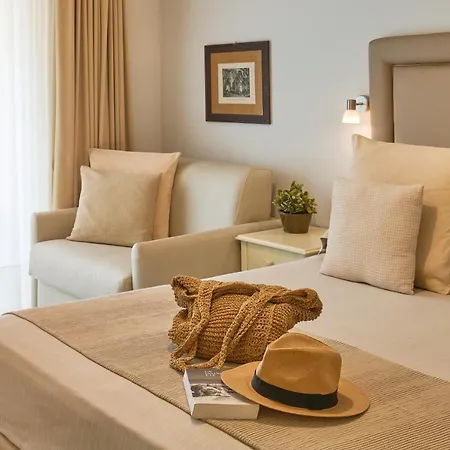 Boutique Su Sergenti מלון 4*